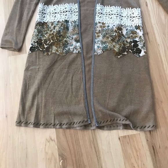 Gimmicks by BKE long hooded cardigan - Picture 2 of 8